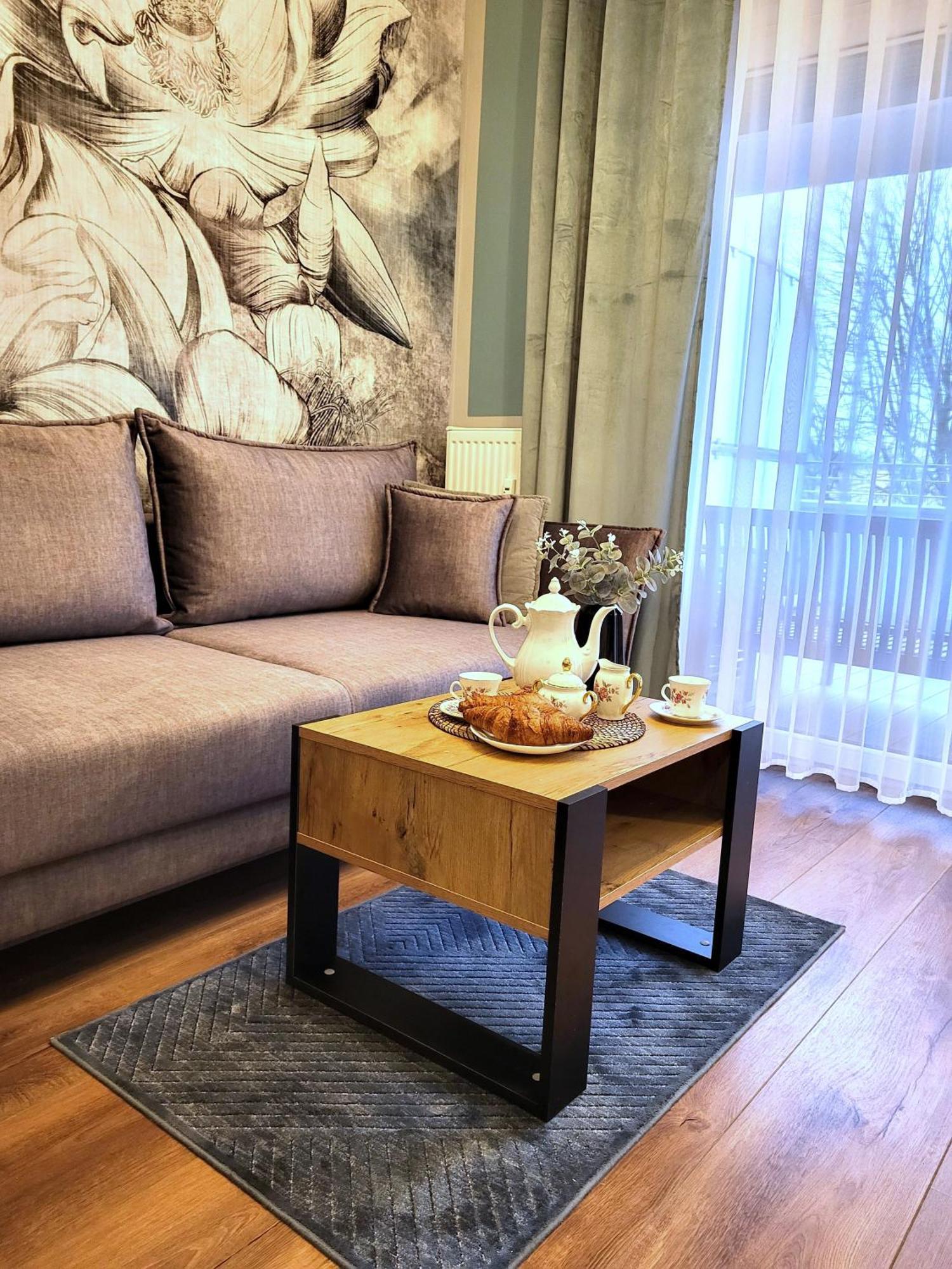 Miodowy Dom Exspanse Apartament 2 Lub 3 Pokoje Z Tarasem I Parkingiem كولوبرزيغ المظهر الخارجي الصورة